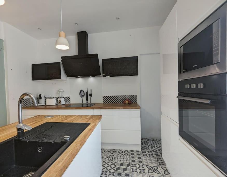 A 5Mn De La Reserve Africaine, Charmante Maison De Village Avec Patio Sigean Zewnętrze zdjęcie